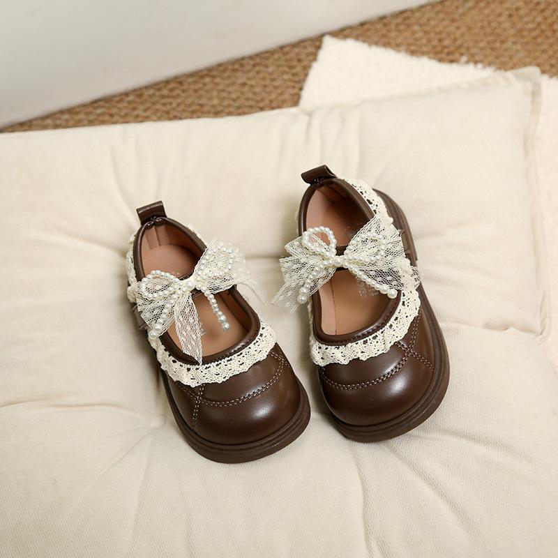 Spring Korean Girls Leather Shoes Bow Lace Pearl Trim Princess Shoes Fashion size 20 светло-коричневого
Spring Korean Girls Leather Shoes Bow Lace Pearl Trim Princess Shoes Fashion size 20 светло-коричневого
