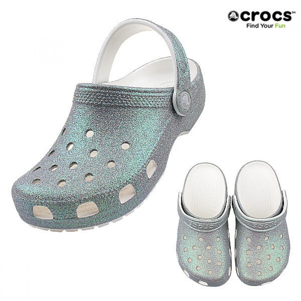 Crocs Crocs Classic Iridescent Glitter Clog Kids 210986 100 210986100/C11 (175)
Crocs Crocs Classic Iridescent Glitter Clog Kids 210986 100 210986100/C11 (175)