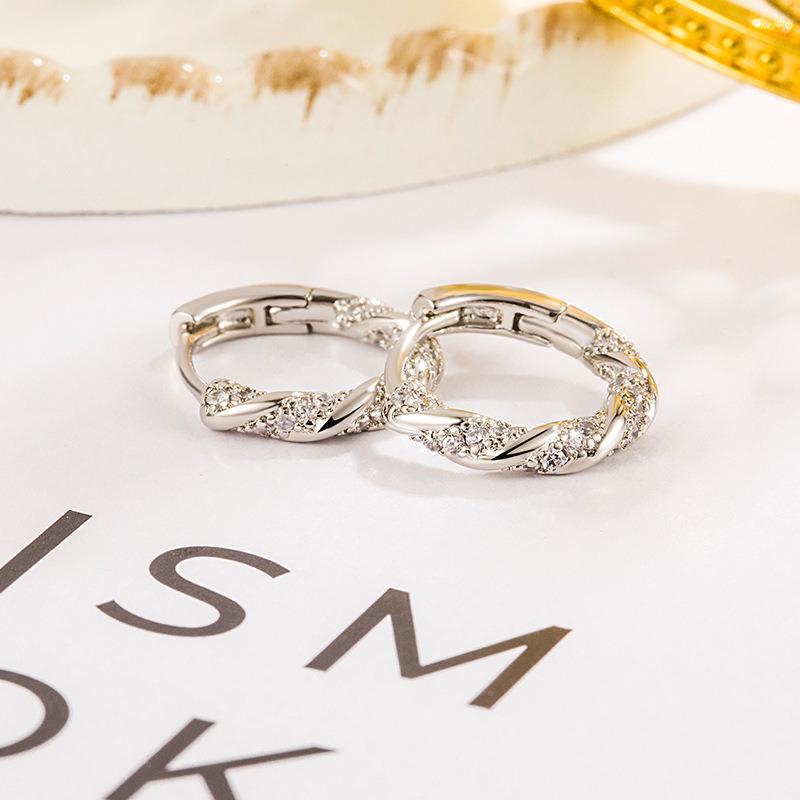 Маленькие серьги-кольца Мёбиуса для девочек, блестящие, с микрокристаллами, витые, крошечные серьги-хаггис, женские минималистичные серьги, ювелирные аксессуары, милые кольца
Маленькие серьги-кольца Мёбиуса для девочек, блестящие, с микрокристаллами, витые, крошечные серьги-хаггис, женские минималистичные серьги, ювелирные аксессуары, милые кольца