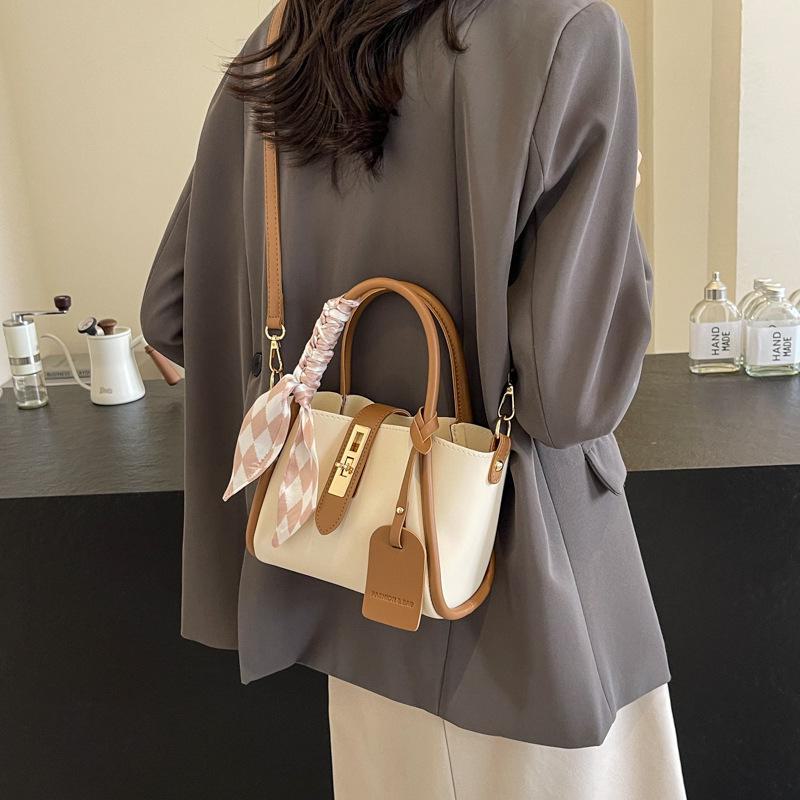 Женская сумка-ведро через плечо 2024 года — стильная осенняя сумка, трансформируемая на одно плечо или портативная, идеально подходит для работы 24*11*15 коричневый