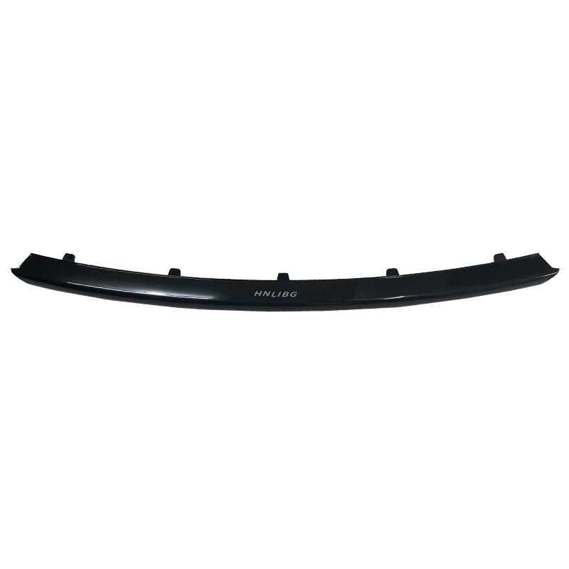 Front Bumper Trim Strip for 2010 Land Rover Range Rover Executive, Silver/Black (LR024324 LR019001)
Front Bumper Trim Strip for 2010 Land Rover Range Rover Executive, Silver/Black (LR024324 LR019001)