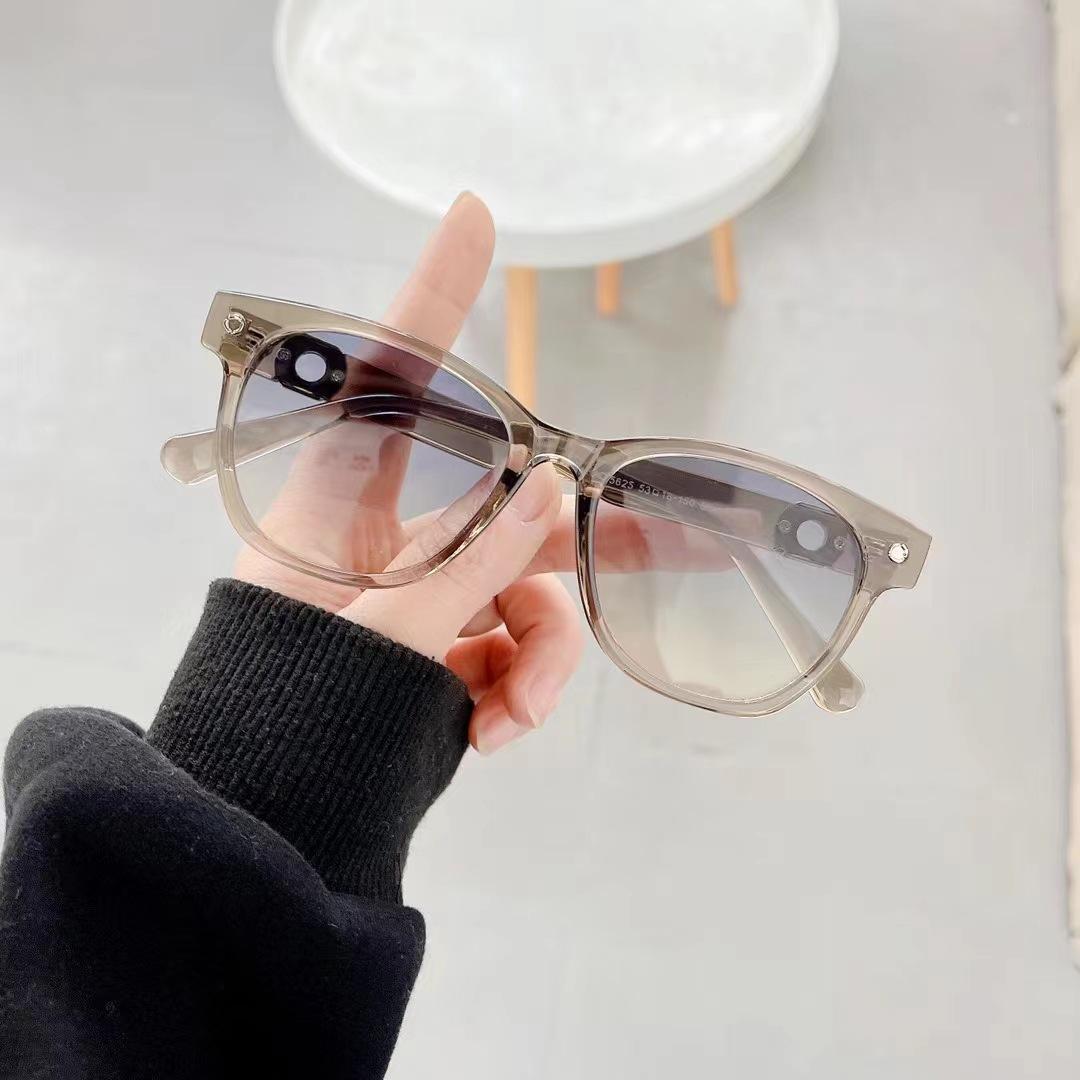 New Style Sun Glasses for Woman Square Shaped Shape Anti-glare Sun Glasses for For Women Driving Travelling For Gents Sunglass
New Style Sun Glasses for Woman Square Shaped Shape Anti-glare Sun Glasses for For Women Driving Travelling For Gents Sunglass
