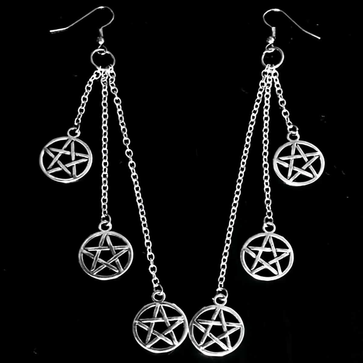 Creative Trendy Sliver Color Hollowed-out Five-pointed Star-shaped Tassels Dangle Earrings Men Women s Retro Personality Jewelry
Creative Trendy Sliver Color Hollowed-out Five-pointed Star-shaped Tassels Dangle Earrings Men Women s Retro Personality Jewelry