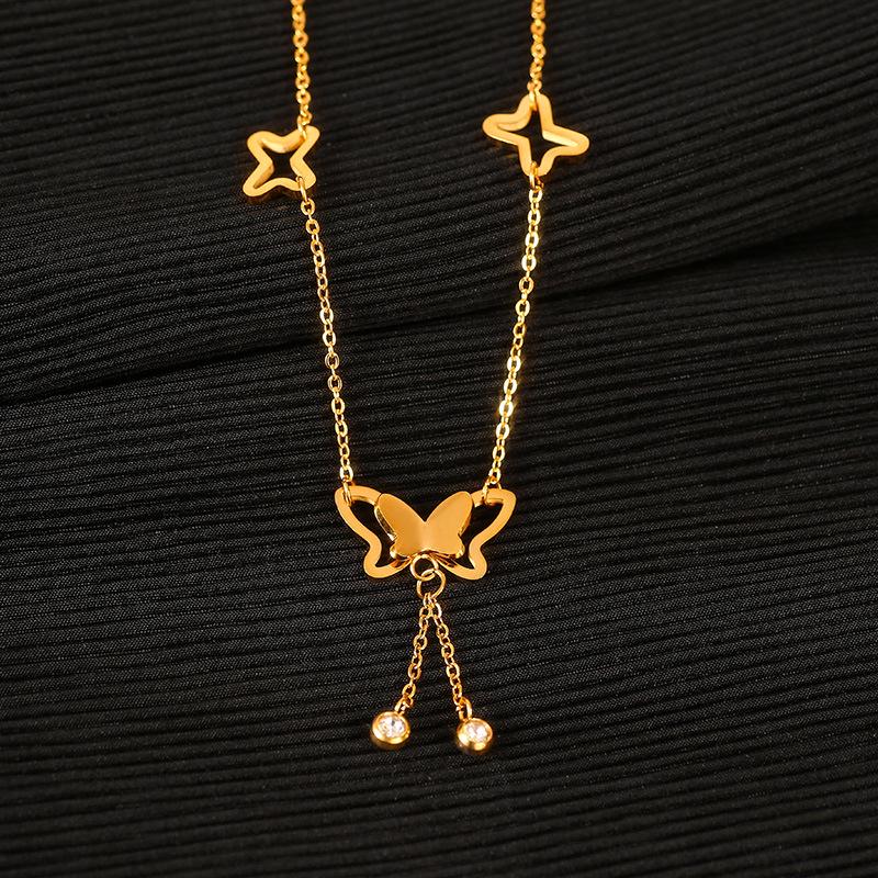 Корейский браслет на ногу из титановой стали с бабочкой и бриллиантами — универсальный, не выцветающий дизайн
Корейский браслет на ногу из титановой стали с бабочкой и бриллиантами — универсальный, не выцветающий дизайн