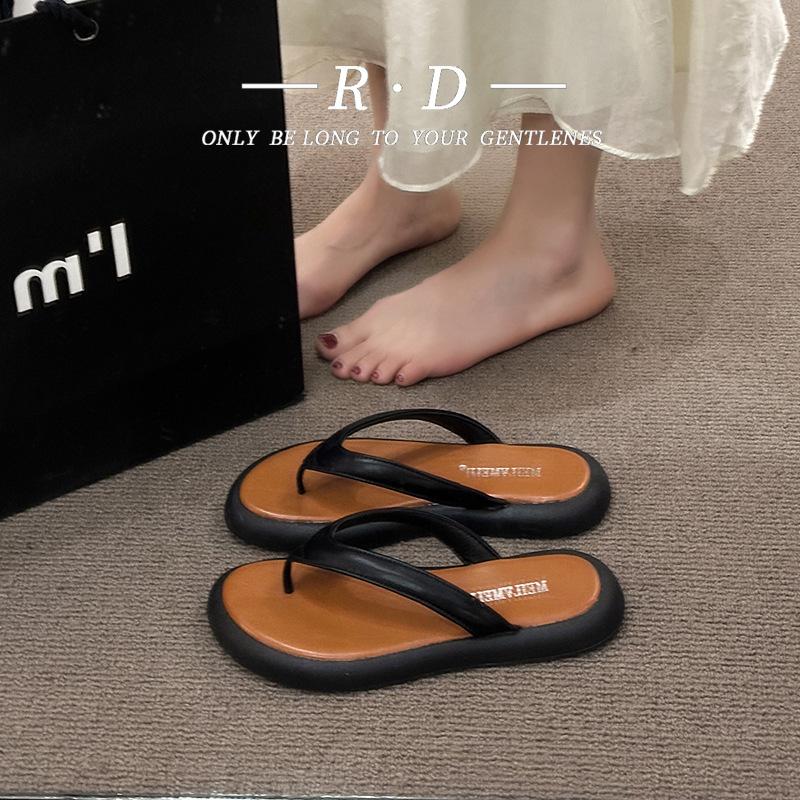 Flip-flops women s new pinch-on cold slippers summer wear flat-bottomed casual seaside sandals 35 чорний
Flip-flops women s new pinch-on cold slippers summer wear flat-bottomed casual seaside sandals 35 чорний