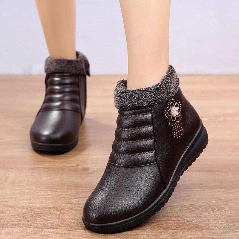 Winter mother shoes women in the elderly women cotton shoes velvet warm short boots women non-slip soft-soled snow boots 41 темно-коричневого
Winter mother shoes women in the elderly women cotton shoes velvet warm short boots women non-slip soft-soled snow boots 41 темно-коричневого