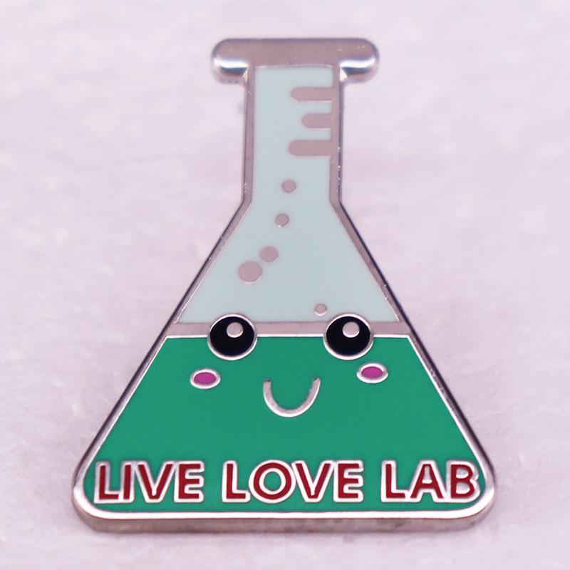 Erlenmeyer Flask Science Brooch серебряный
Erlenmeyer Flask Science Brooch серебряный