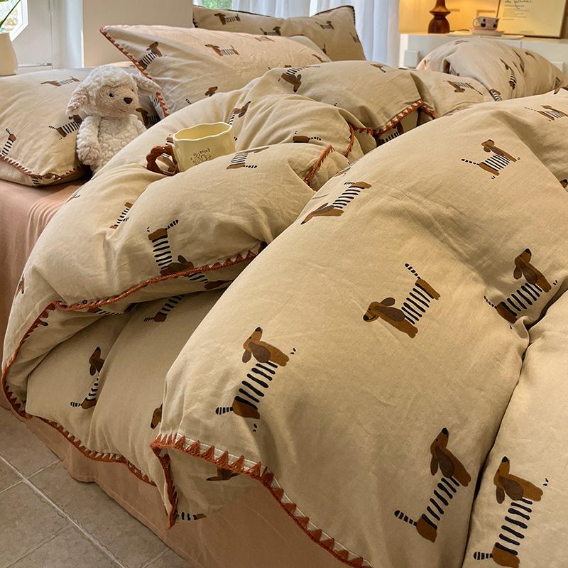 Такса супер мягкая двойная пряжа комплект из четырех предметов хлопковое одеяло с рисунком простыня комплект постельного белья из трех предметов 1.2m bed
Такса супер мягкая двойная пряжа комплект из четырех предметов хлопковое одеяло с рисунком простыня комплект постельного белья из трех предметов 1.2m bed