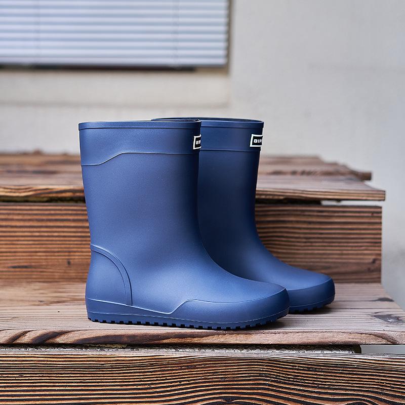 Модные мужские дождевые ботинки средней и высокой длины, водонепроницаемые, нескользящие и износостойкие, с водонепроницаемой проклейкой швов, для работы, мойки машин, теплые, для рыбалки 44
Модные мужские дождевые ботинки средней и высокой длины, водонепроницаемые, нескользящие и износостойкие, с водонепроницаемой проклейкой швов, для работы, мойки машин, теплые, для рыбалки 44