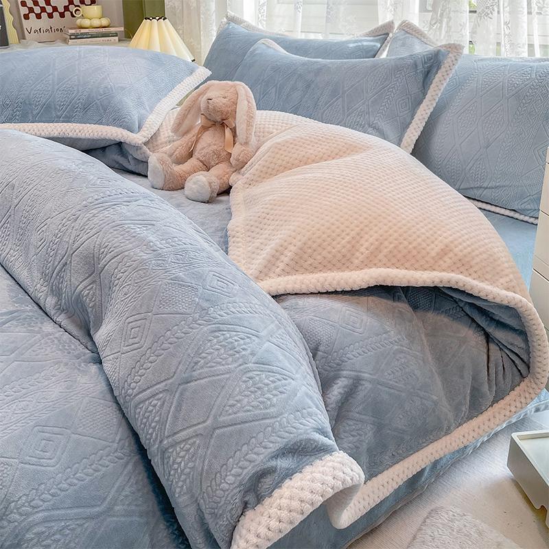 2025 Thick Coral Flannel Lambswool Duvet Cover & Velvet Bed Sheet Set - Winter Warmth Single Duvet Cover 150x200cm
2025 Thick Coral Flannel Lambswool Duvet Cover & Velvet Bed Sheet Set - Winter Warmth Single Duvet Cover 150x200cm