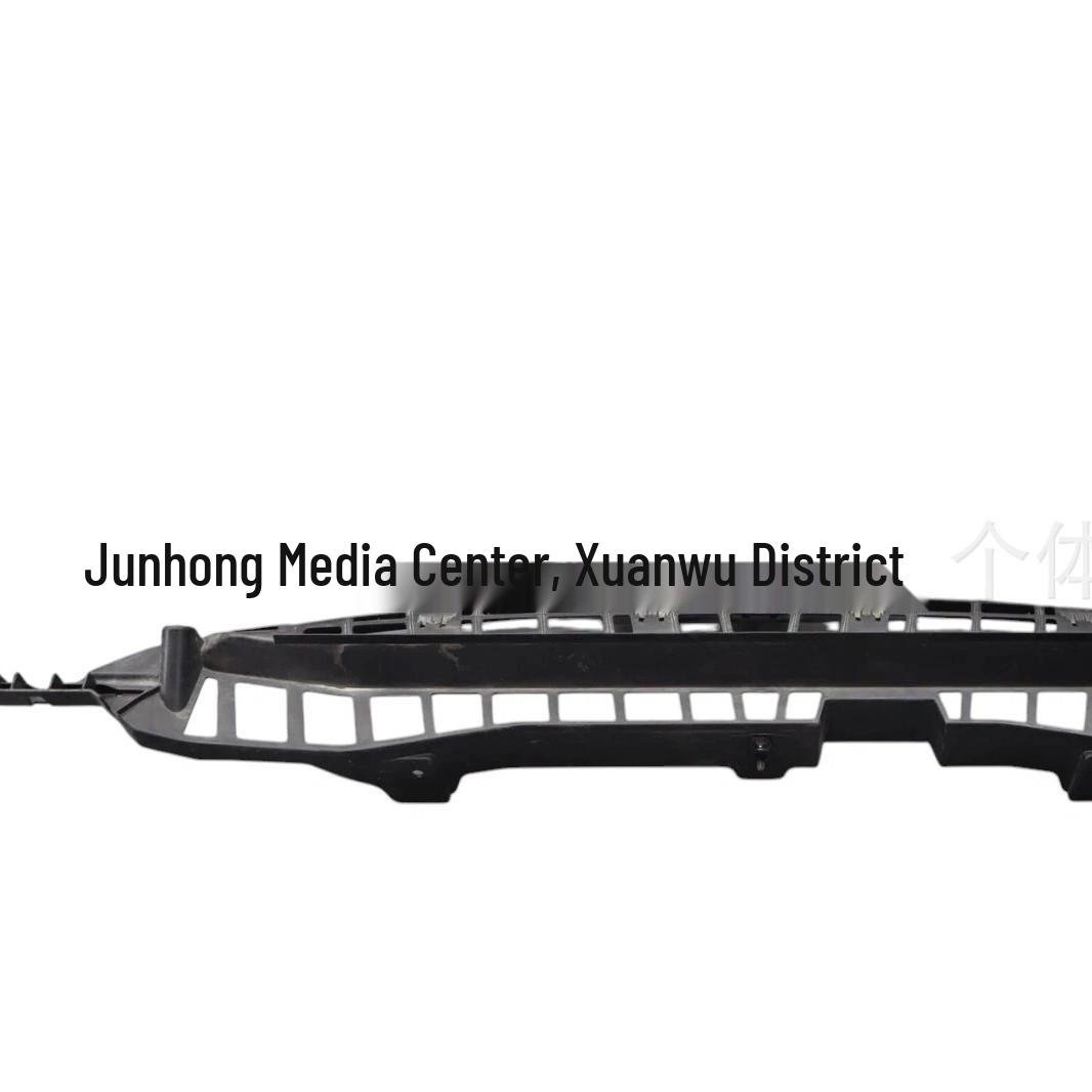 LR045180 Large Rear Bumper Bracket for 2014 Sport 1:1
LR045180 Large Rear Bumper Bracket for 2014 Sport 1:1