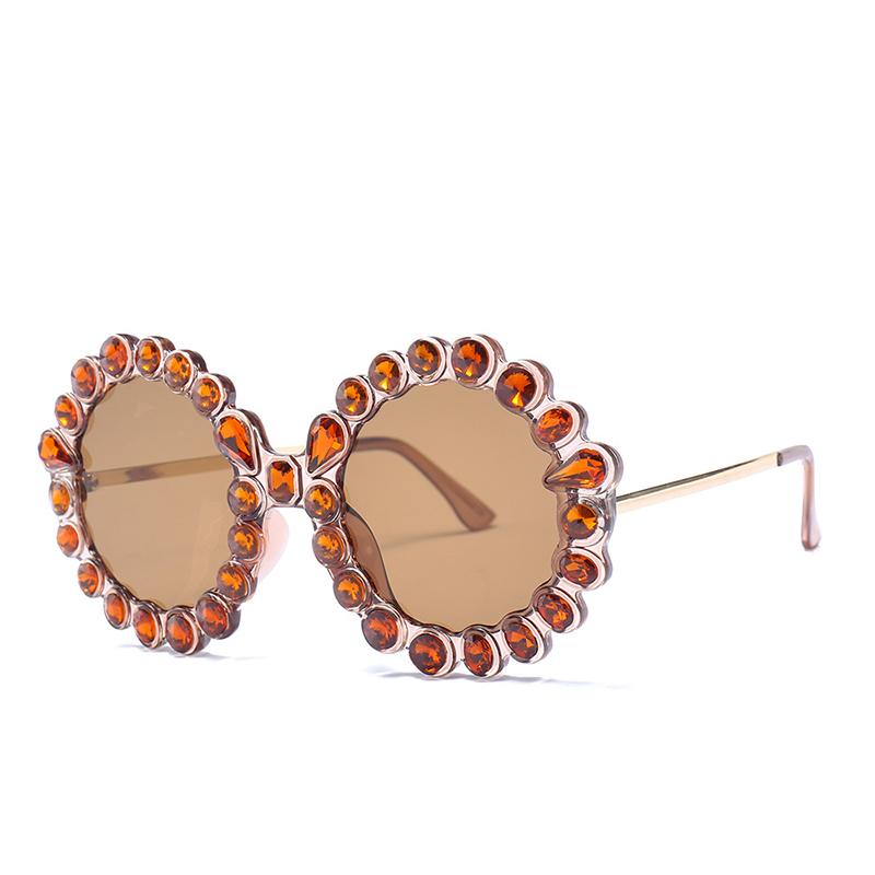 New Fashion Brand Luxury Designer Rhinestone Sunglasses Women Diamond Round Oversized Shades Glasses Top Travel Party Sunglasses
New Fashion Brand Luxury Designer Rhinestone Sunglasses Women Diamond Round Oversized Shades Glasses Top Travel Party Sunglasses