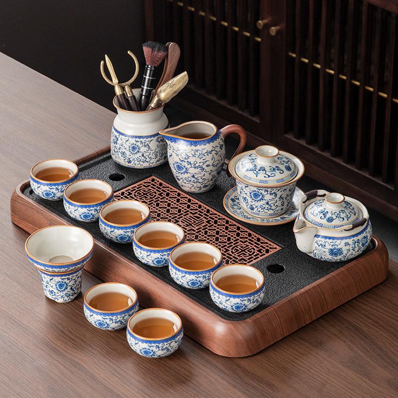 Small household Ru kiln Kung Fu tea set, special tea drinking set for making tea, tea making teapot, tea cup, tea table, a complete set
Small household Ru kiln Kung Fu tea set, special tea drinking set for making tea, tea making teapot, tea cup, tea table, a complete set