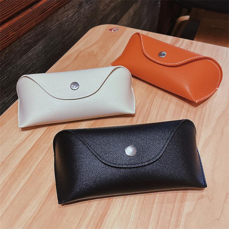 U-Shaped PU Leather Sunglasses Case: Soft-Sided, Snap-Button, Anti-Pressure, Multi-Color Single case грязно-белый
U-Shaped PU Leather Sunglasses Case: Soft-Sided, Snap-Button, Anti-Pressure, Multi-Color Single case грязно-белый