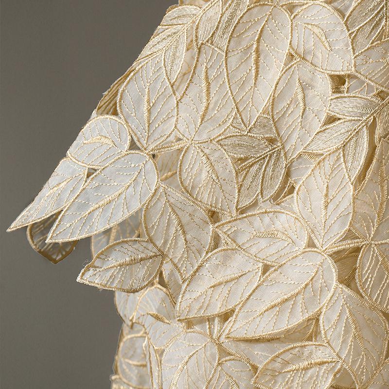 Irregular Simulated Leaf Embroidery Openwork Gauze Fabric Creative Designer Fabrics for High End Dress, Wedding Dresses 50x135cm 50x135cm
Irregular Simulated Leaf Embroidery Openwork Gauze Fabric Creative Designer Fabrics for High End Dress, Wedding Dresses 50x135cm 50x135cm