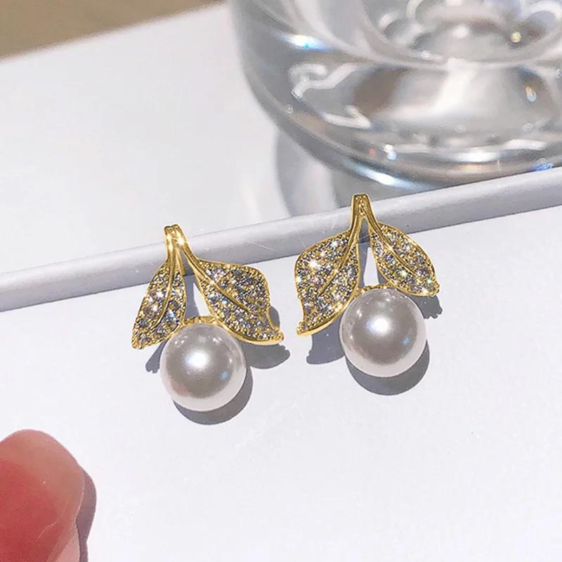 2026 New High End Pearl Zircon Leaf Earrings for Women s Daily Wear, Fashionable, Elegant, Light Luxury Zircon Accessories
2026 New High End Pearl Zircon Leaf Earrings for Women s Daily Wear, Fashionable, Elegant, Light Luxury Zircon Accessories