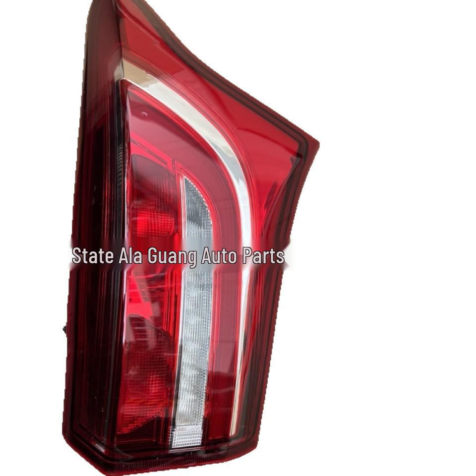 Chery Jetour X70 Rear Tail Light Assembly (Fixed Part) - Left/Right (F01-4433010/20) Left Rear Tail Light Assembly F01-4433010
Chery Jetour X70 Rear Tail Light Assembly (Fixed Part) - Left/Right (F01-4433010/20) Left Rear Tail Light Assembly F01-4433010