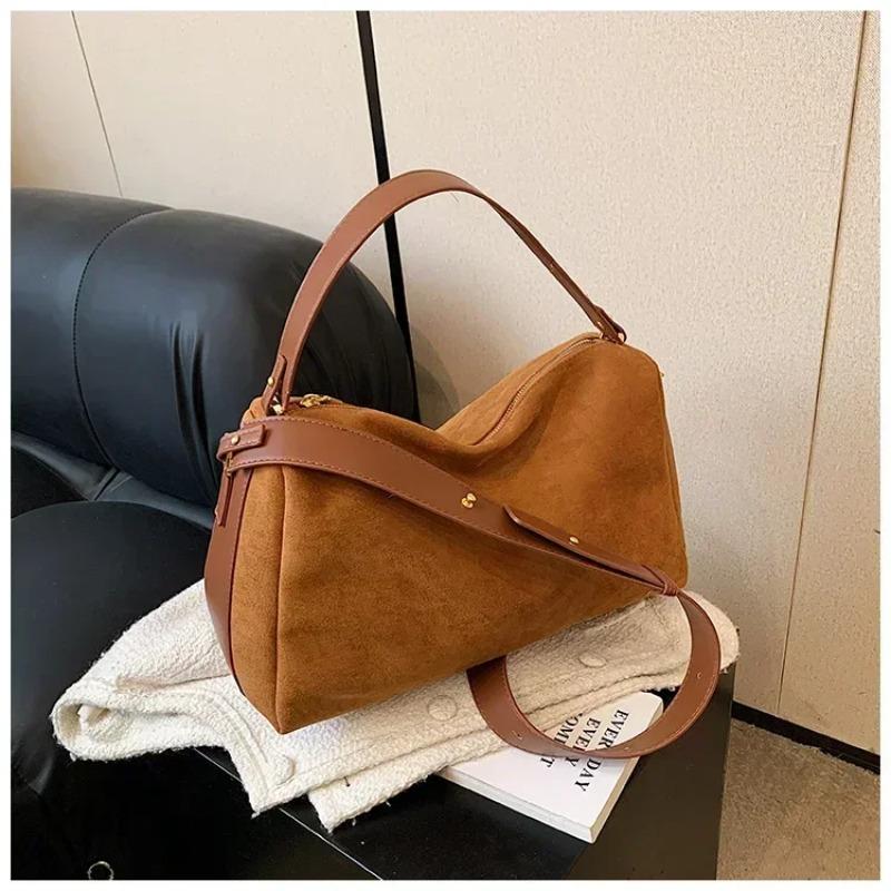 New Style Fashi Zipper Solid Faux Suede Bost Top-Handle Bag 2026 High Quality Large Capacity Simple Shoulder Bag for Women коричневий
New Style Fashi Zipper Solid Faux Suede Bost Top-Handle Bag 2026 High Quality Large Capacity Simple Shoulder Bag for Women коричневий