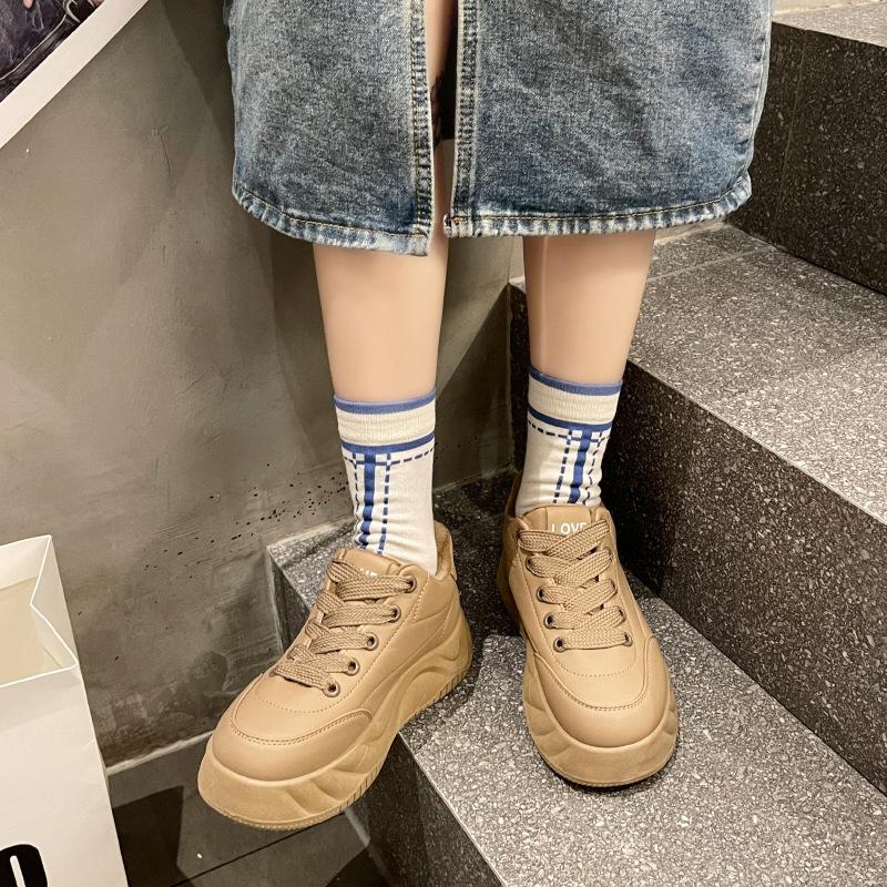 2024 autumn and winter velvet little white shoes new Korean version of female students thick-soled heightening board shoes casual warm sports shoes 35
2024 autumn and winter velvet little white shoes new Korean version of female students thick-soled heightening board shoes casual warm sports shoes 35