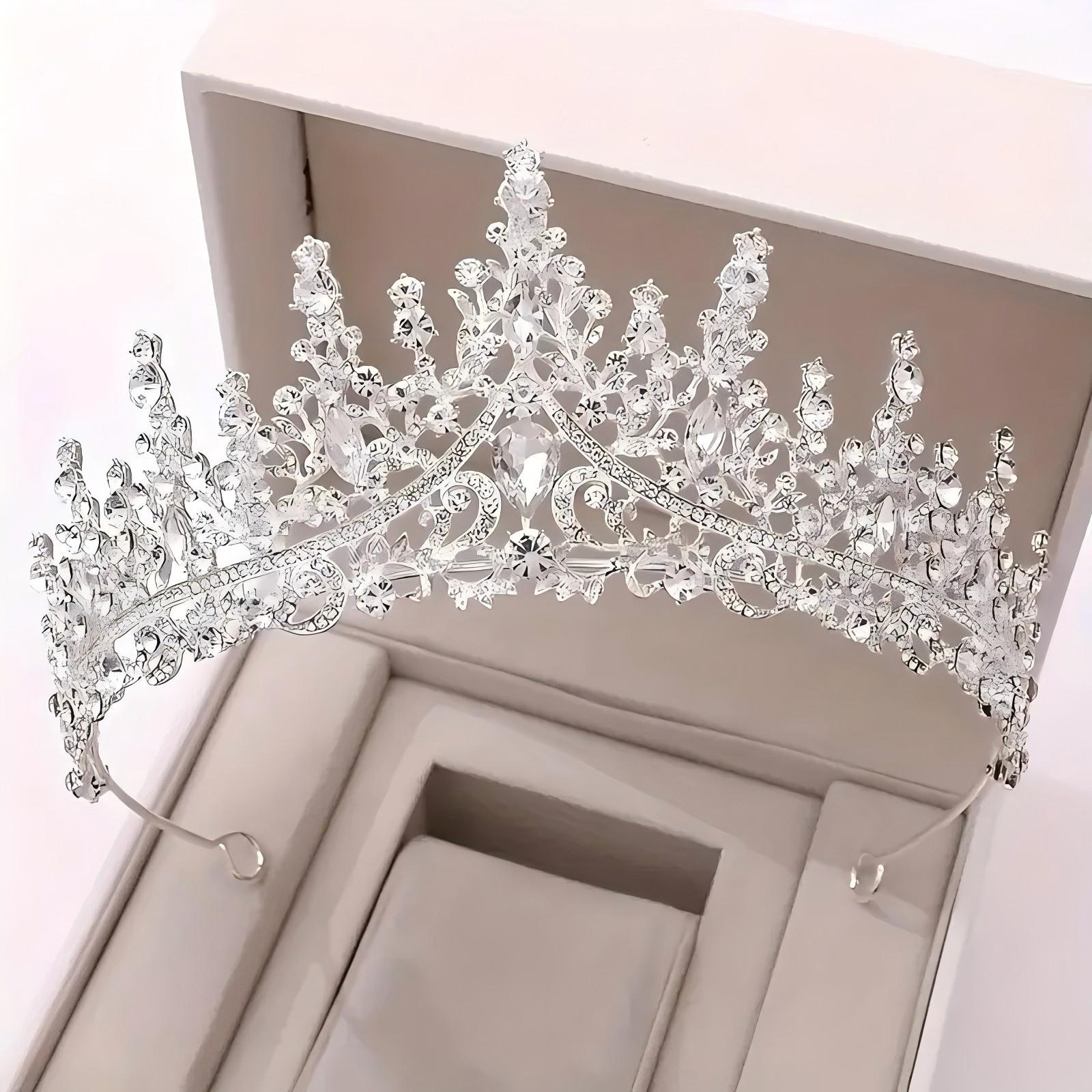 1pc Baroque Queen Crown Elegant Rhinestone Hairband Suitable for Wedding Parties Wearing Women s Hair Accessories Gifts
1pc Baroque Queen Crown Elegant Rhinestone Hairband Suitable for Wedding Parties Wearing Women s Hair Accessories Gifts