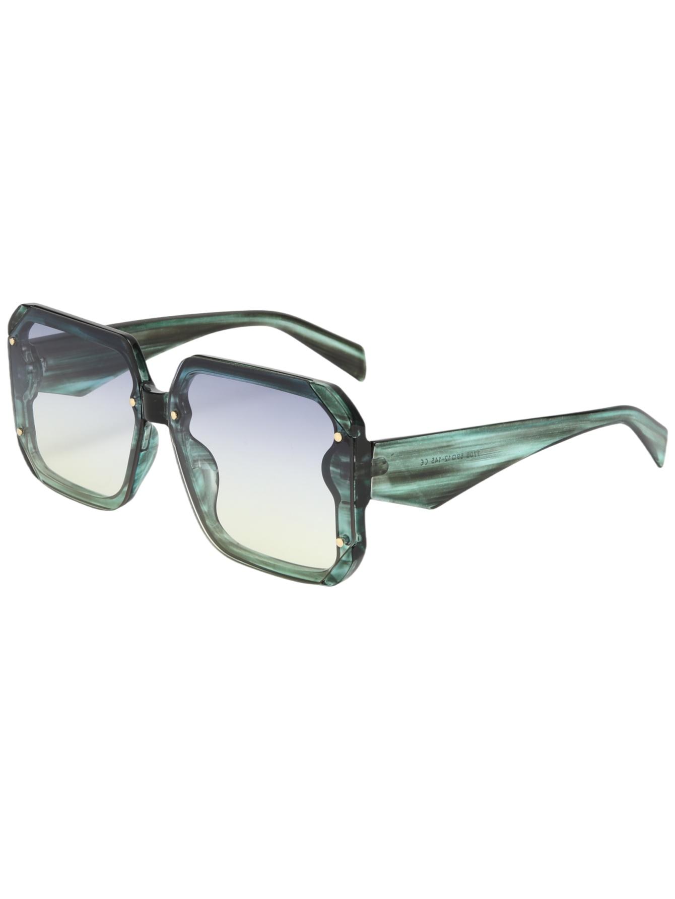 Latest square big box fashion glasses trend sports beach glasses plain high-grade sunglasses High Quality Premium Material
Latest square big box fashion glasses trend sports beach glasses plain high-grade sunglasses High Quality Premium Material