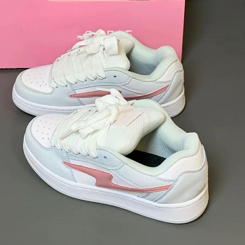 Маленькие белые туфли женские туфли новая осень нишевые повседневные спортивные туфли толстая подошва увеличивающие рост универсальные кеды для детей 40
Маленькие белые туфли женские туфли новая осень нишевые повседневные спортивные туфли толстая подошва увеличивающие рост универсальные кеды для детей 40