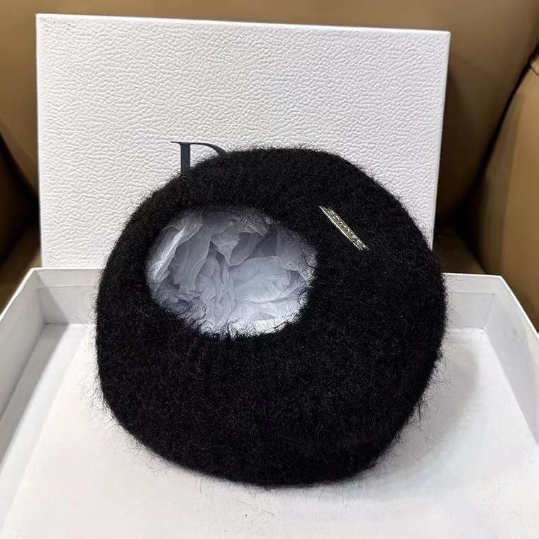 New Japanese Fluffy Mohair Knitted Berets Women s Autumn Winter Fashion Elegant Metal Labeling Plush Art Painter Hat Warm Hat size 56-58cm чёрный
New Japanese Fluffy Mohair Knitted Berets Women s Autumn Winter Fashion Elegant Metal Labeling Plush Art Painter Hat Warm Hat size 56-58cm чёрный