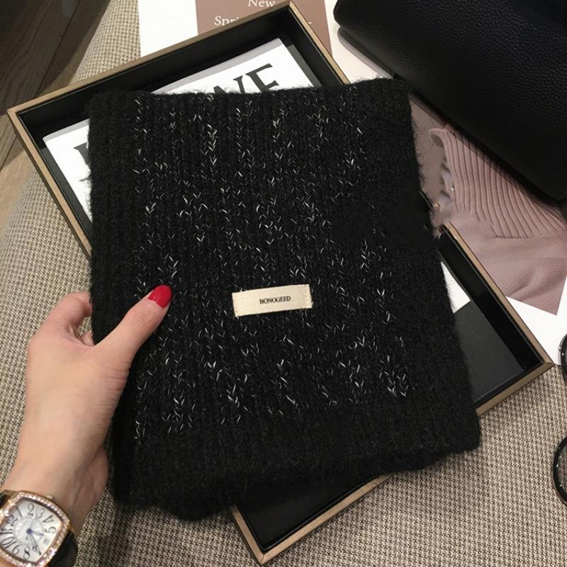 Шарф обладает высоким чувством прохлады и содержит утолщенную шерсть, подходящий по цвету теплый шарф для женщин
Шарф обладает высоким чувством прохлады и содержит утолщенную шерсть, подходящий по цвету теплый шарф для женщин