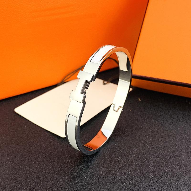 8Mm Wide and Narrow Version Bracelet 18K Non-fading Color Couple Bracelet Jewelry Wearing Accessories 2026 8MM+17CM
8Mm Wide and Narrow Version Bracelet 18K Non-fading Color Couple Bracelet Jewelry Wearing Accessories 2026 8MM+17CM