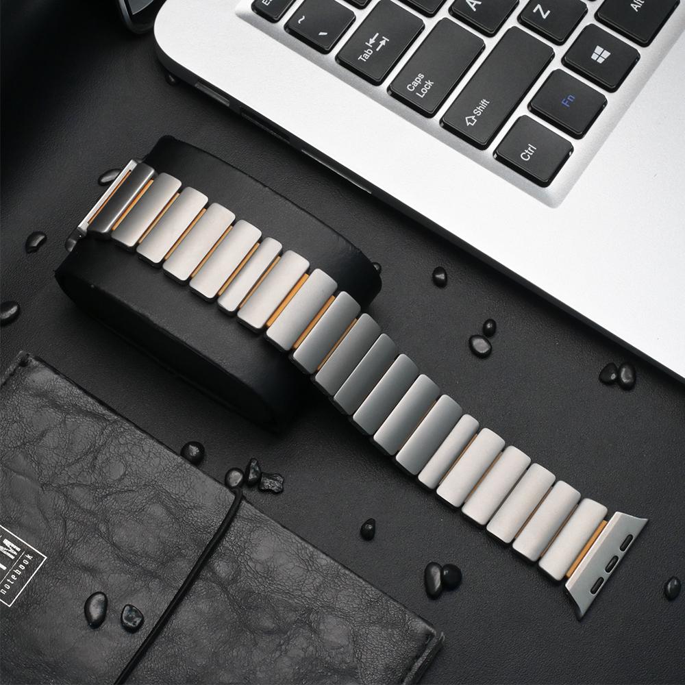 Titanium Fluoroelastomer Rubber Band for Apple Watch Ultra 3 2 49mm Series 10 11 46mm Strap for Iwatch 9 8 7 45mm 6 5 SE 3 44mm 44mm(Series 654 SE)
Titanium Fluoroelastomer Rubber Band for Apple Watch Ultra 3 2 49mm Series 10 11 46mm Strap for Iwatch 9 8 7 45mm 6 5 SE 3 44mm 44mm(Series 654 SE)