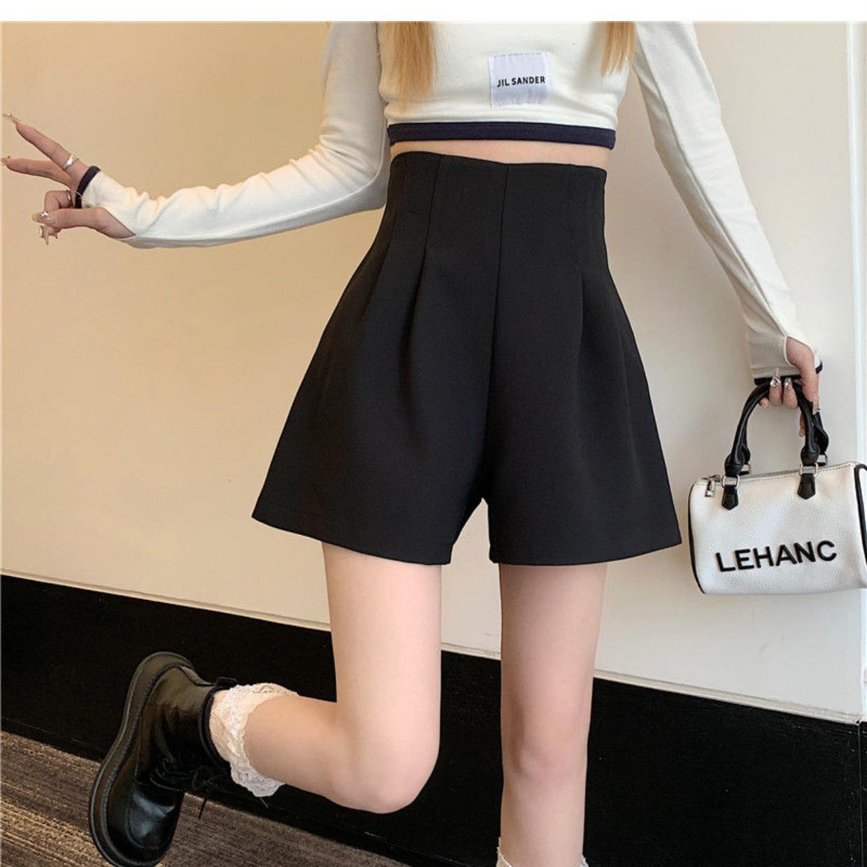 Wide-Leg Straight-Leg Black Slimming Shorts for Women - Flattering and Versatile Summer Style XXL
Wide-Leg Straight-Leg Black Slimming Shorts for Women - Flattering and Versatile Summer Style XXL
