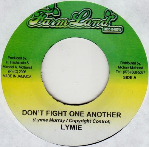 7inch Record PAUL LYMIE MURRAY - Don t Fight One Another NONE FarmLand Record 2006 Jamaica Reggae, Ska & Dub Used
7inch Record PAUL LYMIE MURRAY - Don t Fight One Another NONE FarmLand Record 2006 Jamaica Reggae, Ska & Dub Used