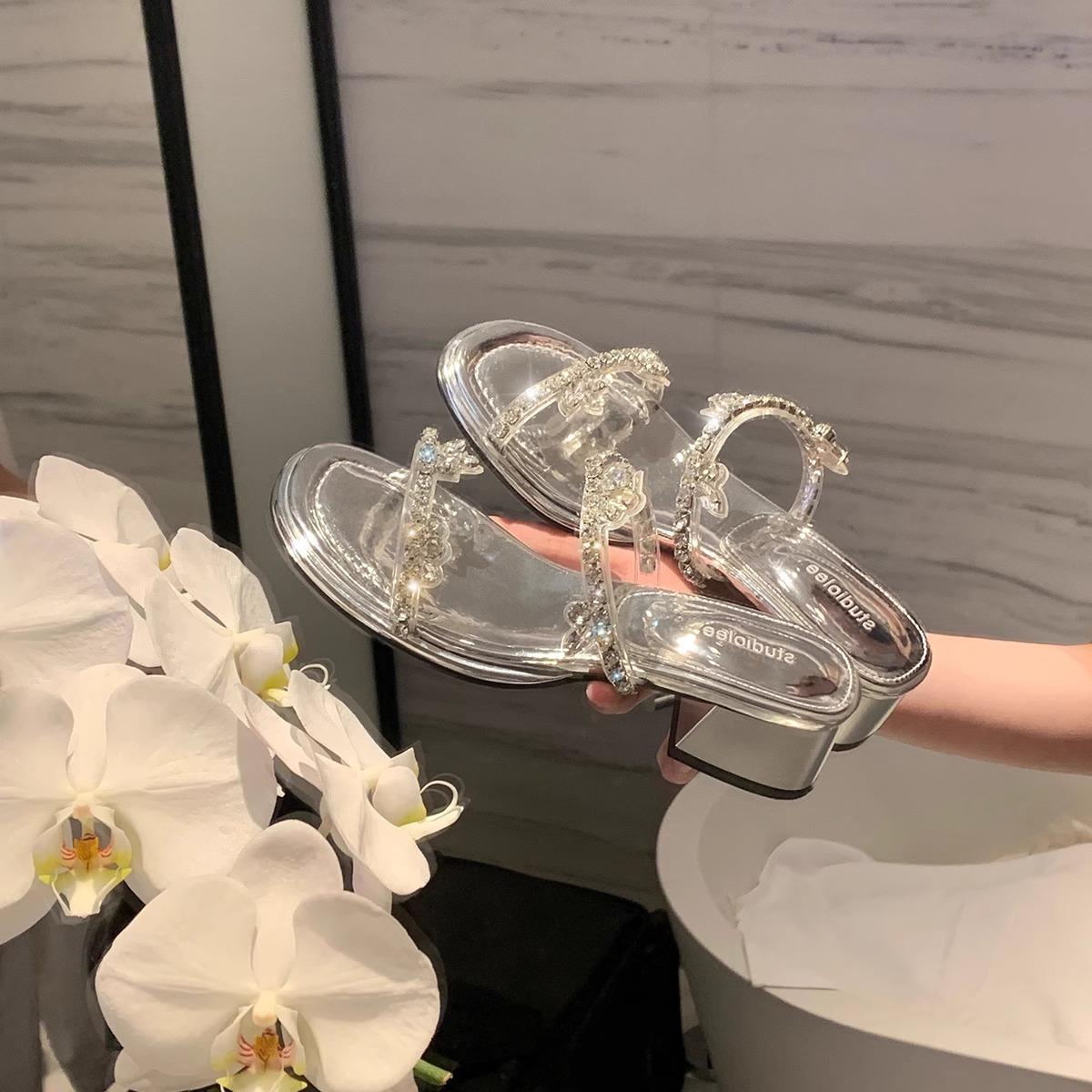 Sheepskin version~ Flash diamond exquisite fairy with rhinestone open-toed thick heel cool slippers 35
Sheepskin version~ Flash diamond exquisite fairy with rhinestone open-toed thick heel cool slippers 35
