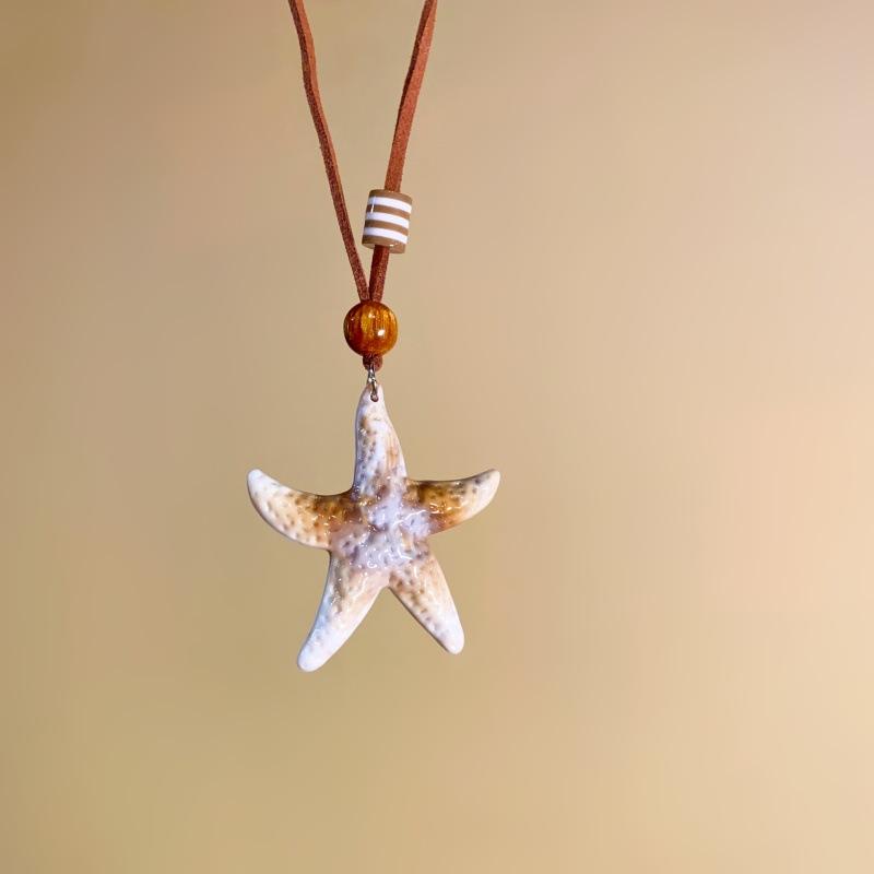 Bohemian Retro Resin Starfish Pendant Necklace for Women Men Summer Ocean Series Seaside Shell Conch Long Chain Necklace Jewelry
Bohemian Retro Resin Starfish Pendant Necklace for Women Men Summer Ocean Series Seaside Shell Conch Long Chain Necklace Jewelry