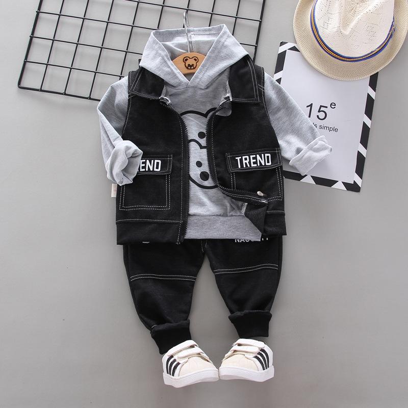 Boys Sports Suit Spring Outfit Children s Casual Spring and Autumn Outfit Stylish Korean Version Kids Clothing Toddler Baby Sweatshirt Three-Piece 110cm сірий колір
Boys Sports Suit Spring Outfit Children s Casual Spring and Autumn Outfit Stylish Korean Version Kids Clothing Toddler Baby Sweatshirt Three-Piece 110cm сірий колір