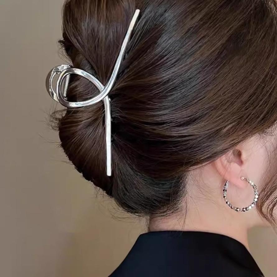 13.5cm Oversized Metal Geometric Claw Fashion Large Hollow Clip Hairpin Trendy Hairgrip Headwear For Girl Hair Accessories Gifts
13.5cm Oversized Metal Geometric Claw Fashion Large Hollow Clip Hairpin Trendy Hairgrip Headwear For Girl Hair Accessories Gifts