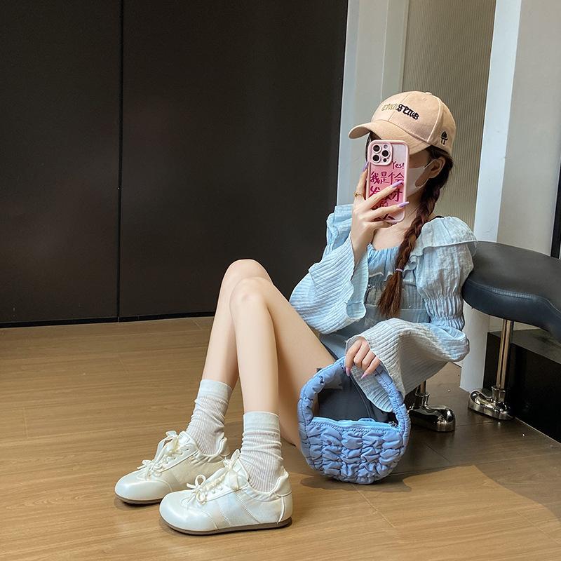 Little white shoes women s summer new female student leisure sports versatile board shoes 40 золотий
Little white shoes women s summer new female student leisure sports versatile board shoes 40 золотий