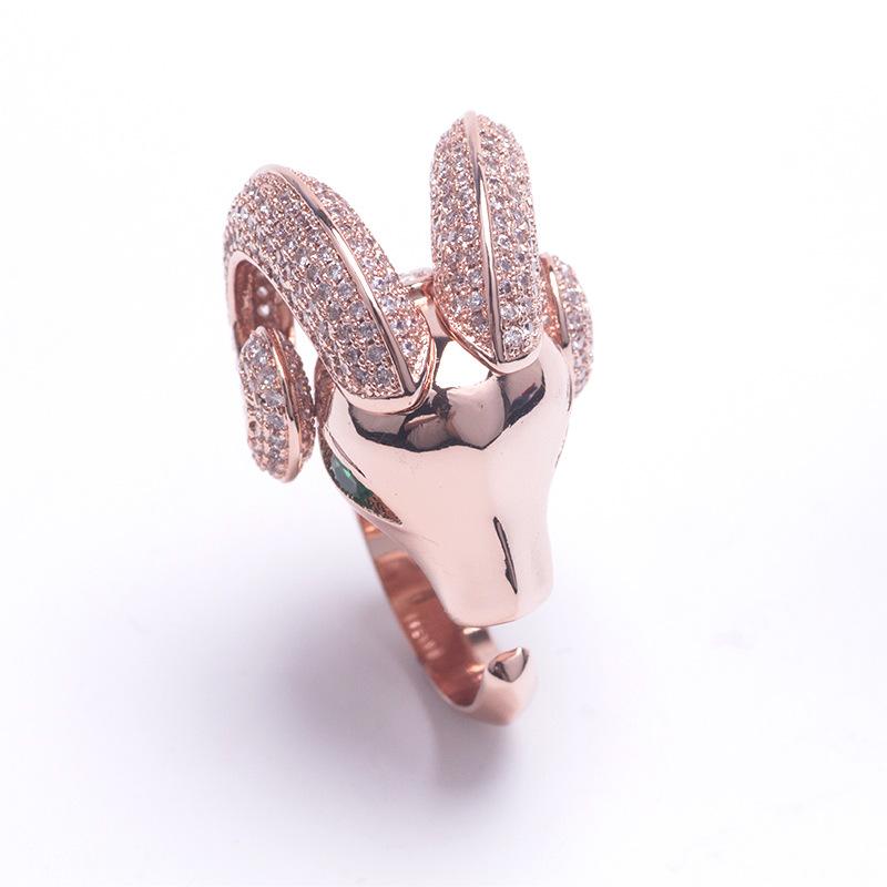 Новое популярное персонализированное кольцо в виде головы овцы с бриллиантовой инкрустацией в виде животного и украшения со знаком зодиака opening adjustable ярко-розовый
Новое популярное персонализированное кольцо в виде головы овцы с бриллиантовой инкрустацией в виде животного и украшения со знаком зодиака opening adjustable ярко-розовый