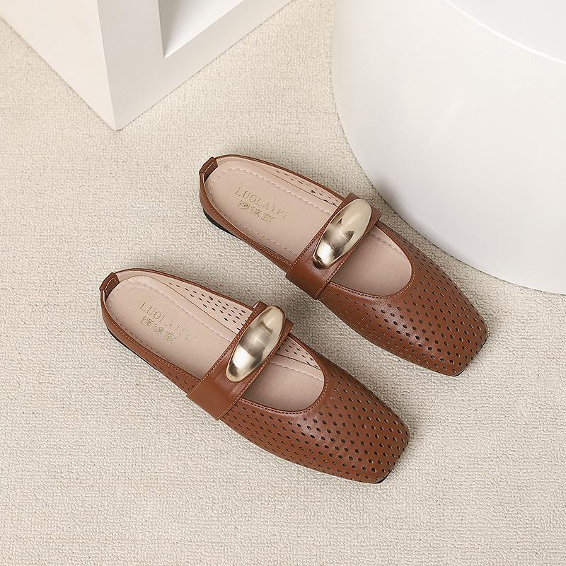 Модная весенняя новинка 2025 года, туфли на плоской подошве, с круглым носком, с неглубоким вырезом, дышащие, с металлической пряжкой, на мягкой подошве, нескользящие, одинарные туфли, женские туфли-мюли с вырезами 43 коричневый
Модная весенняя новинка 2025 года, туфли на плоской подошве, с круглым носком, с неглубоким вырезом, дышащие, с металлической пряжкой, на мягкой подошве, нескользящие, одинарные туфли, женские туфли-мюли с вырезами 43 коричневый