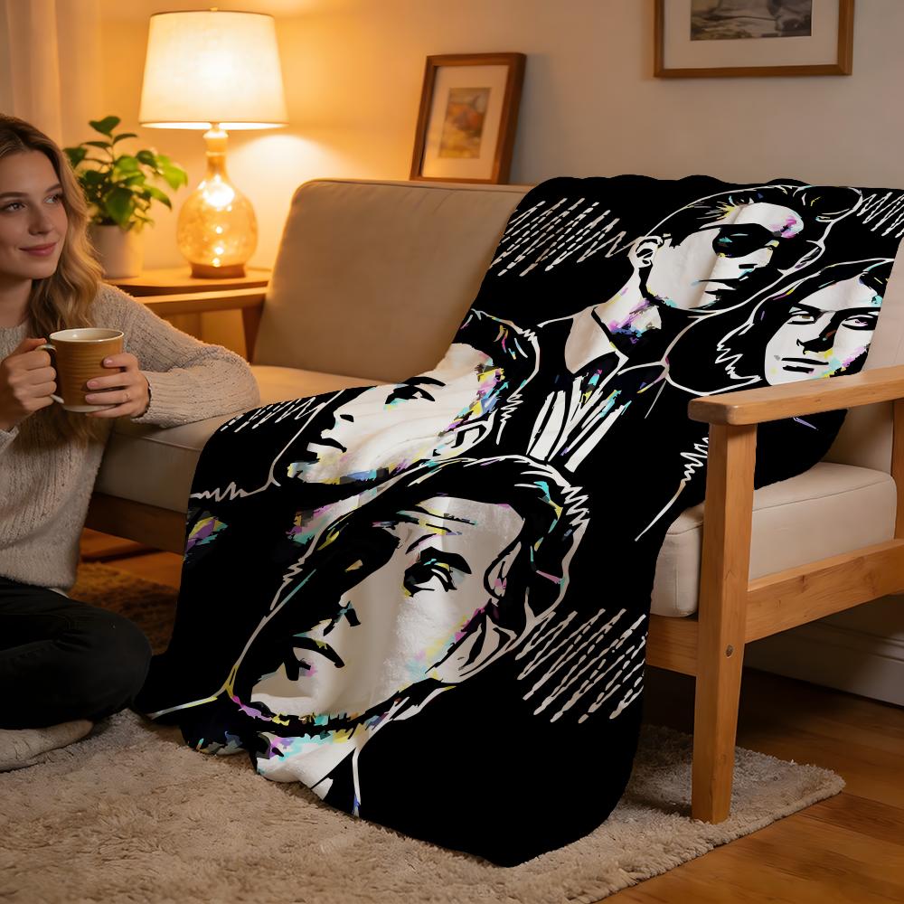 Throw High-Density Short Plush Blanket For Sofa Nap Room Soft Skin-Friendly Vintage Arctic Monkeys Rock Band Music 75x90cm
Throw High-Density Short Plush Blanket For Sofa Nap Room Soft Skin-Friendly Vintage Arctic Monkeys Rock Band Music 75x90cm