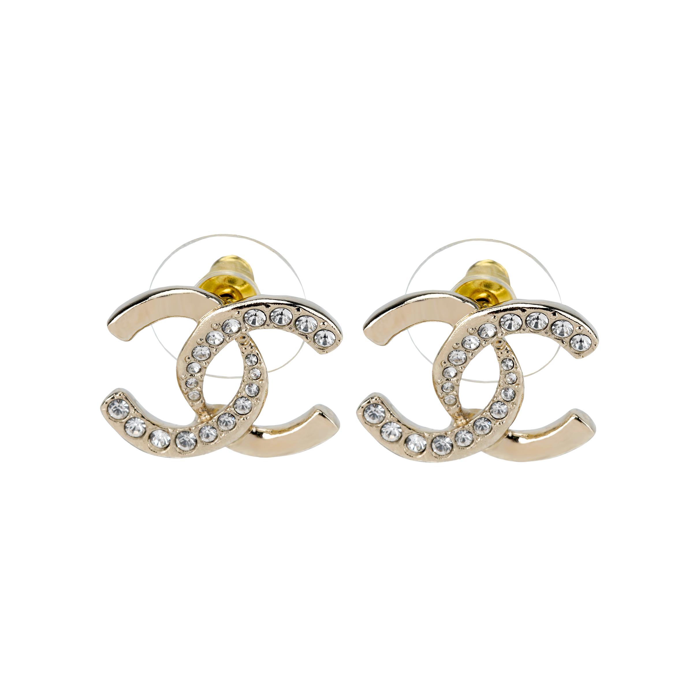 Chanel Light Gold Twisted Water Diamond Double C Earrings Women earrings ABC547-B15387-NU491 Box+Shopping Bag
Chanel Light Gold Twisted Water Diamond Double C Earrings Women earrings ABC547-B15387-NU491 Box+Shopping Bag