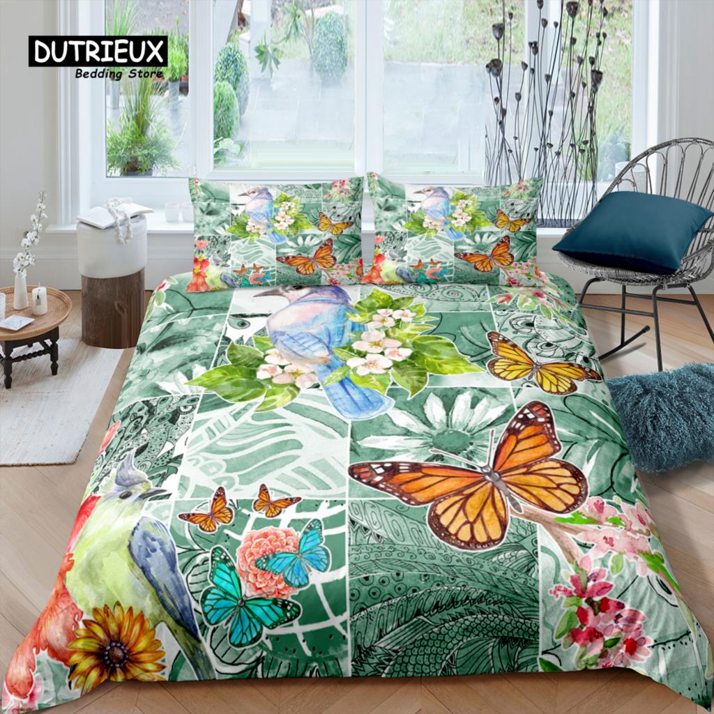Home Living Luxury 3D Flower Bird Bedding Set Butterfly Duvet Cover Pillowcase Queen and King EU/US/AU/UK Size Comforter Bedding (135x200cm)
Home Living Luxury 3D Flower Bird Bedding Set Butterfly Duvet Cover Pillowcase Queen and King EU/US/AU/UK Size Comforter Bedding (135x200cm)