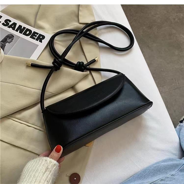 Lady Fashion Simple French one-shoulder Crossbody solid color fashion Underarm Pu Leather small square bag 1002
Lady Fashion Simple French one-shoulder Crossbody solid color fashion Underarm Pu Leather small square bag 1002
