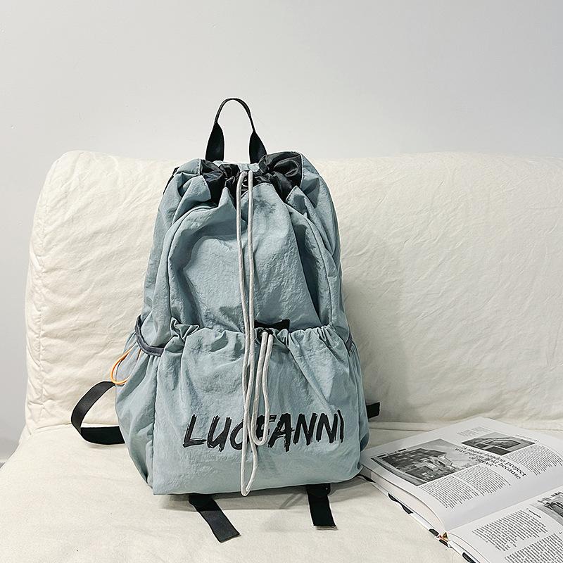 Outdoor sports lightweight drawstring backpack men s and women s bundle bag mountaineering backpack students class large-capacity schoolbag синій
Outdoor sports lightweight drawstring backpack men s and women s bundle bag mountaineering backpack students class large-capacity schoolbag синій