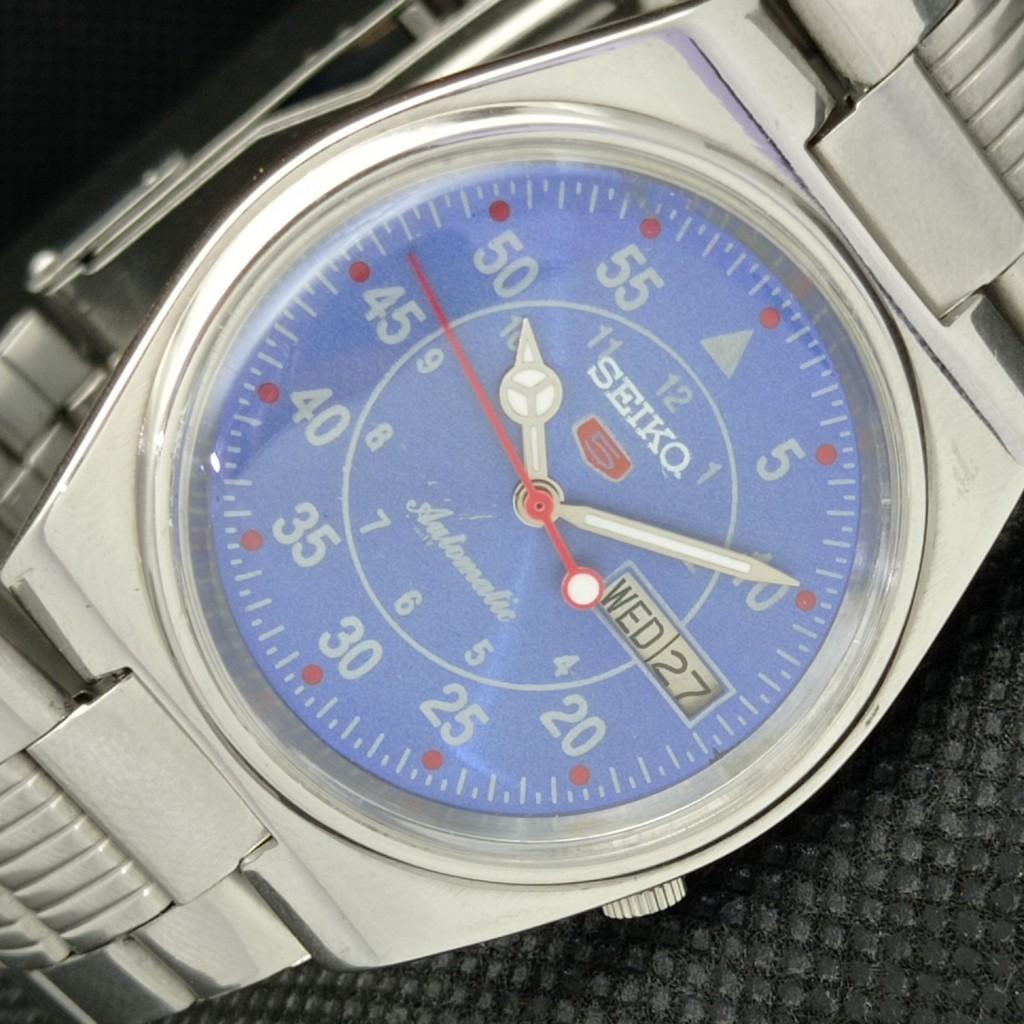 Б/У винтажные часы SEIKO 5 AUTOMATIC 7009A JAPAN MENS D/D BLUE WATCH 587f-a309639-9 SKU587f-a309639
Б/У винтажные часы SEIKO 5 AUTOMATIC 7009A JAPAN MENS D/D BLUE WATCH 587f-a309639-9 SKU587f-a309639
