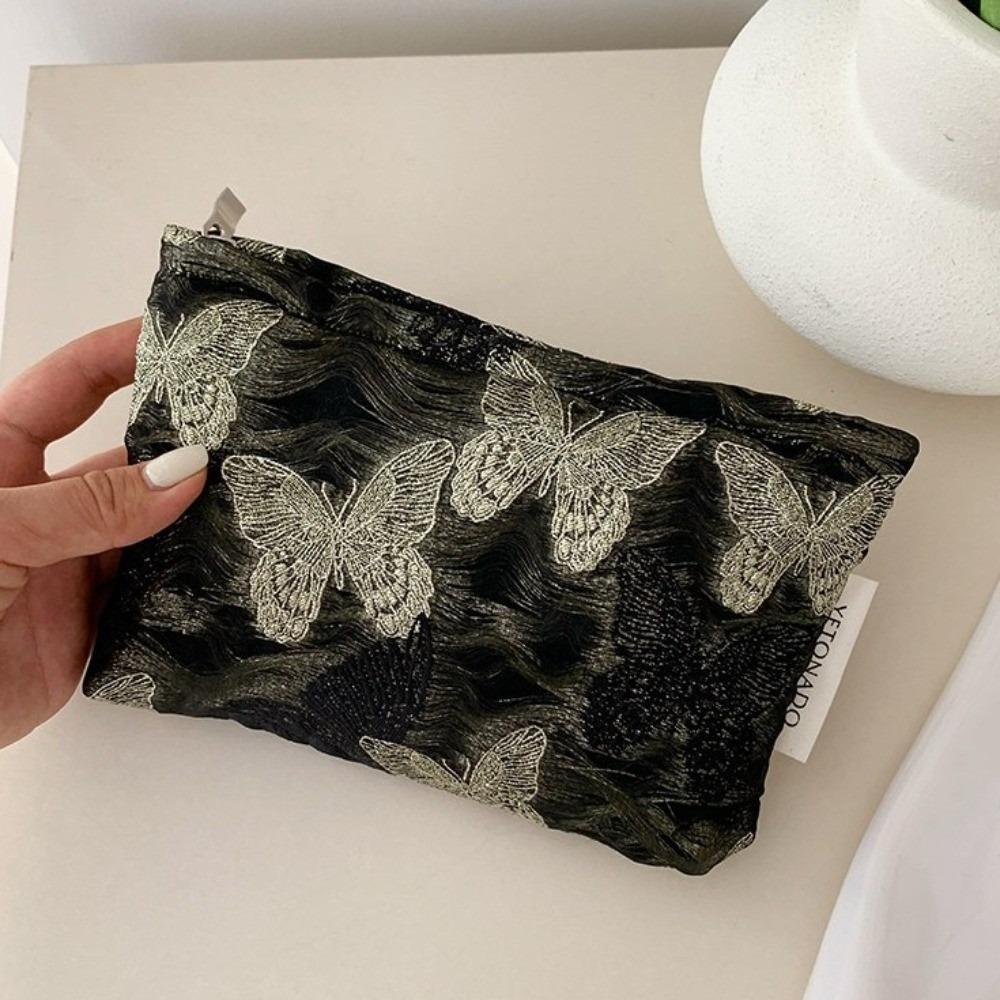 Portable Large Capacity Makeup Bag Gold Thread Zipper Handbag Multifunctional Travel Wash Bag
Portable Large Capacity Makeup Bag Gold Thread Zipper Handbag Multifunctional Travel Wash Bag
