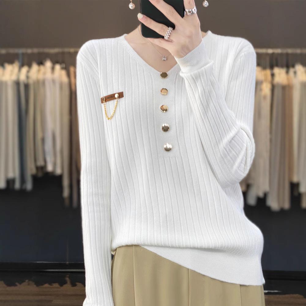 Chic Spring/Summer V-Neck Knit Sweater: Versatile, Age-Reducing Casual Pullover XL (125-135 jin)
Chic Spring/Summer V-Neck Knit Sweater: Versatile, Age-Reducing Casual Pullover XL (125-135 jin)