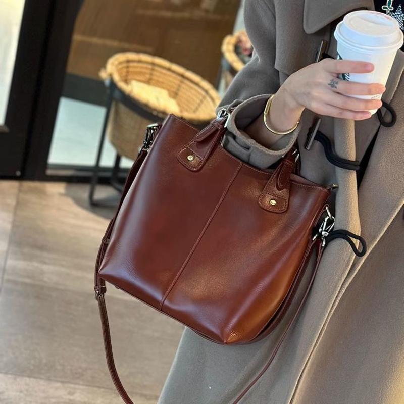 RanHuang New Arrive Women s Fashi Handbags High Quality Genuine Leather Shoulder Bags Large Bucket Bags Designer Handbags (20cm<Max Length<30cm) темно-коричневого кольору
RanHuang New Arrive Women s Fashi Handbags High Quality Genuine Leather Shoulder Bags Large Bucket Bags Designer Handbags (20cm<Max Length<30cm) темно-коричневого кольору