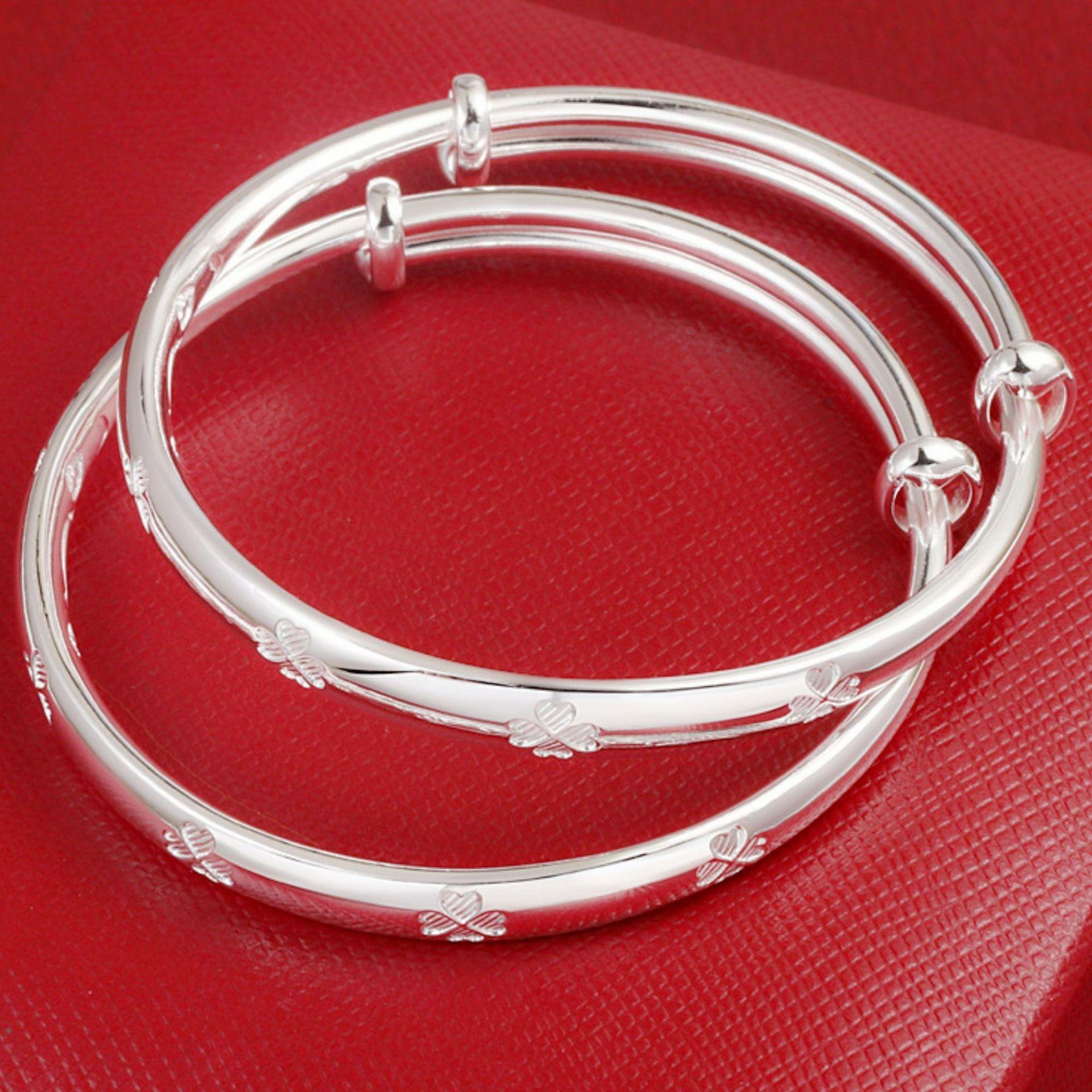 Серебряный детский серебряный браслет с четырьмя листьями травы
Серебряный детский серебряный браслет с четырьмя листьями травы