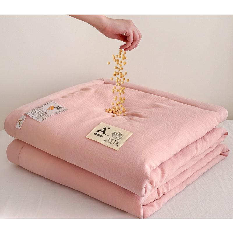Охлаждающее летнее постельное белье: Воздушное одеяло, созданное для комфортных ночей с кондиционером 150x200cm розовый
Охлаждающее летнее постельное белье: Воздушное одеяло, созданное для комфортных ночей с кондиционером 150x200cm розовый